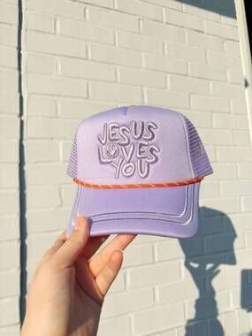 NEW POPPY & PINE women's jesus loves you smiley hat in purple